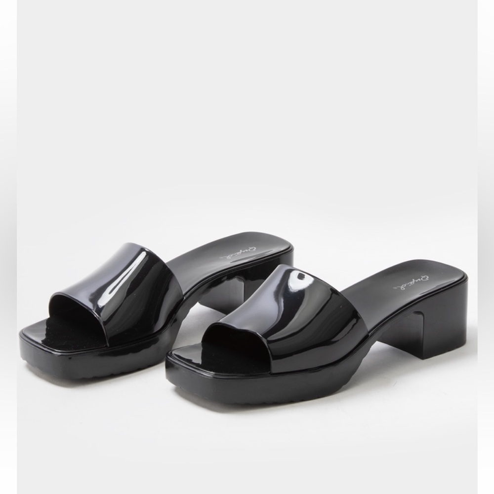 NIB TILLYS 90s 00s Retro Inspired Qupid Black Chunky Mules